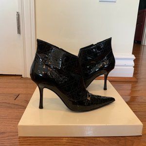 Dior Cannage ankle boot. Black patent leather. Size 38.